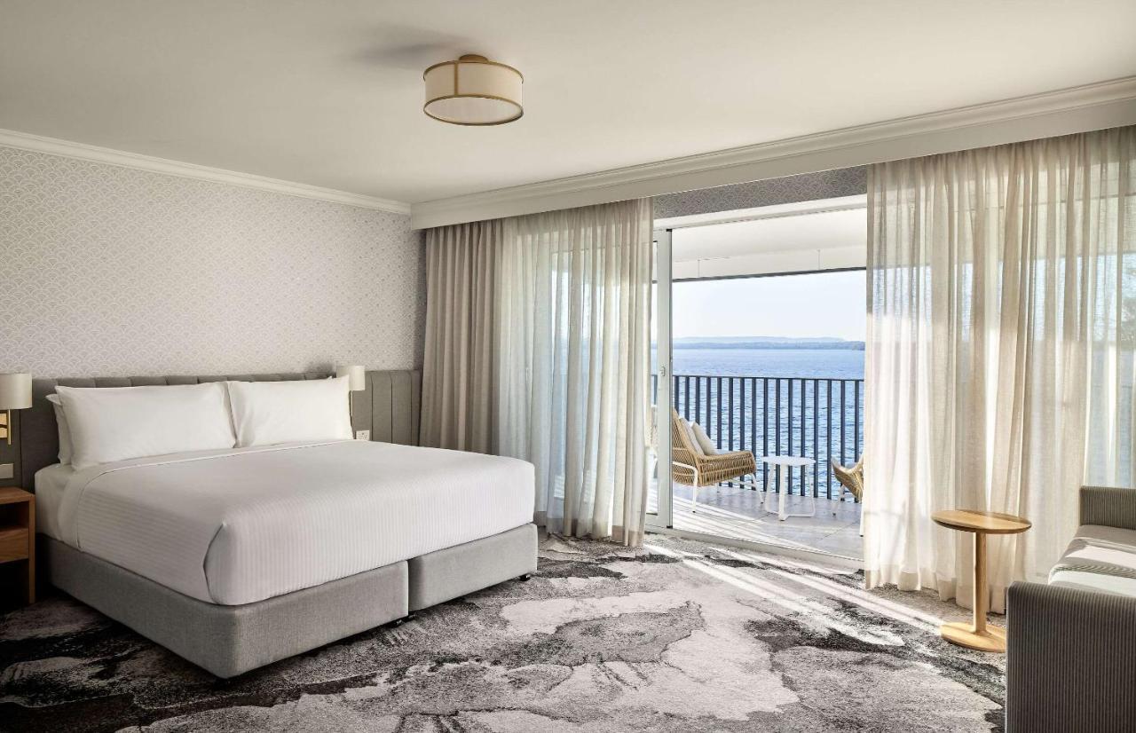 The Beachcomber Hotel & Resort, Ascend Hotel Collection 투클리 외부 사진 A bedroom at the InterContinental