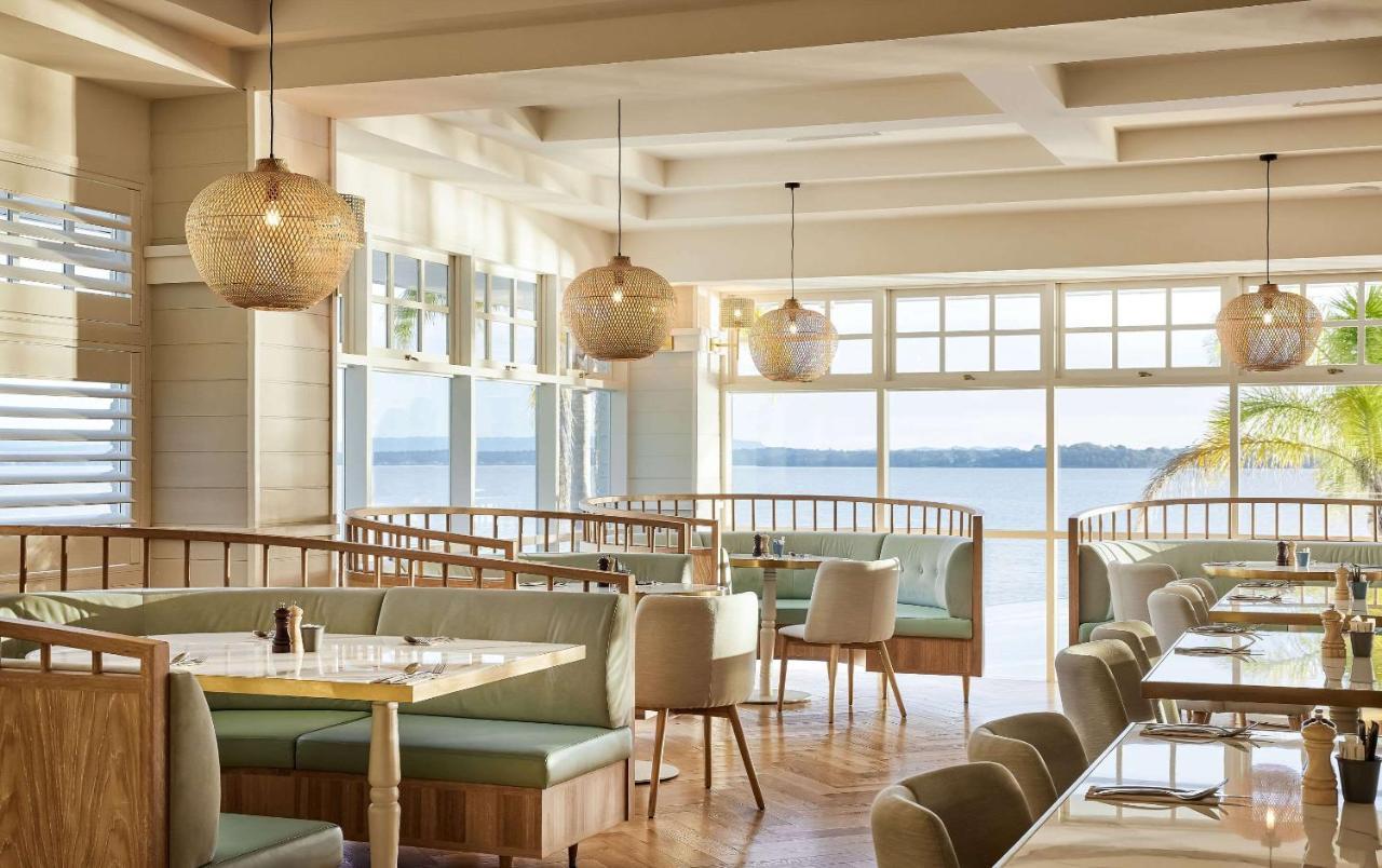 The Beachcomber Hotel & Resort, Ascend Hotel Collection 투클리 외부 사진 The restaurant