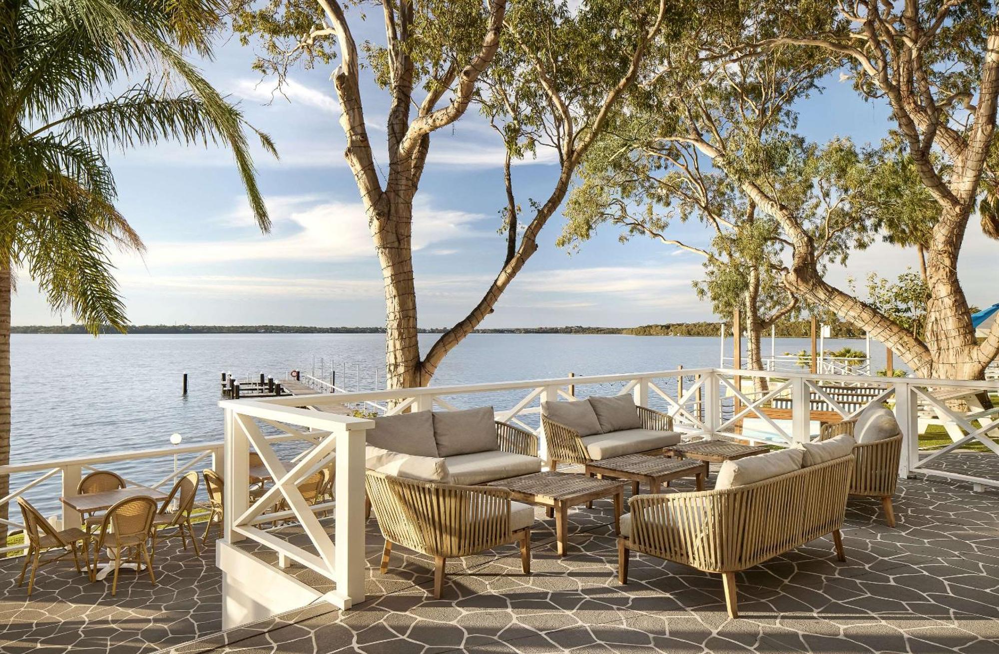 The Beachcomber Hotel & Resort, Ascend Hotel Collection 투클리 외부 사진 The Lake House